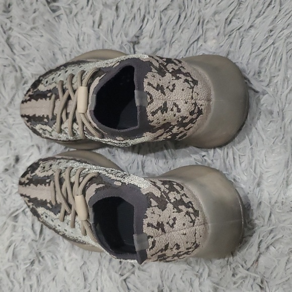 ADIDAS YEEZY BOOST 380 - Picture 4 of 5